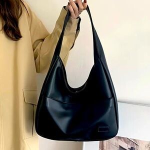 New - Smart & Stylish PU Shoulder Bag with Multiple Pockets - Black